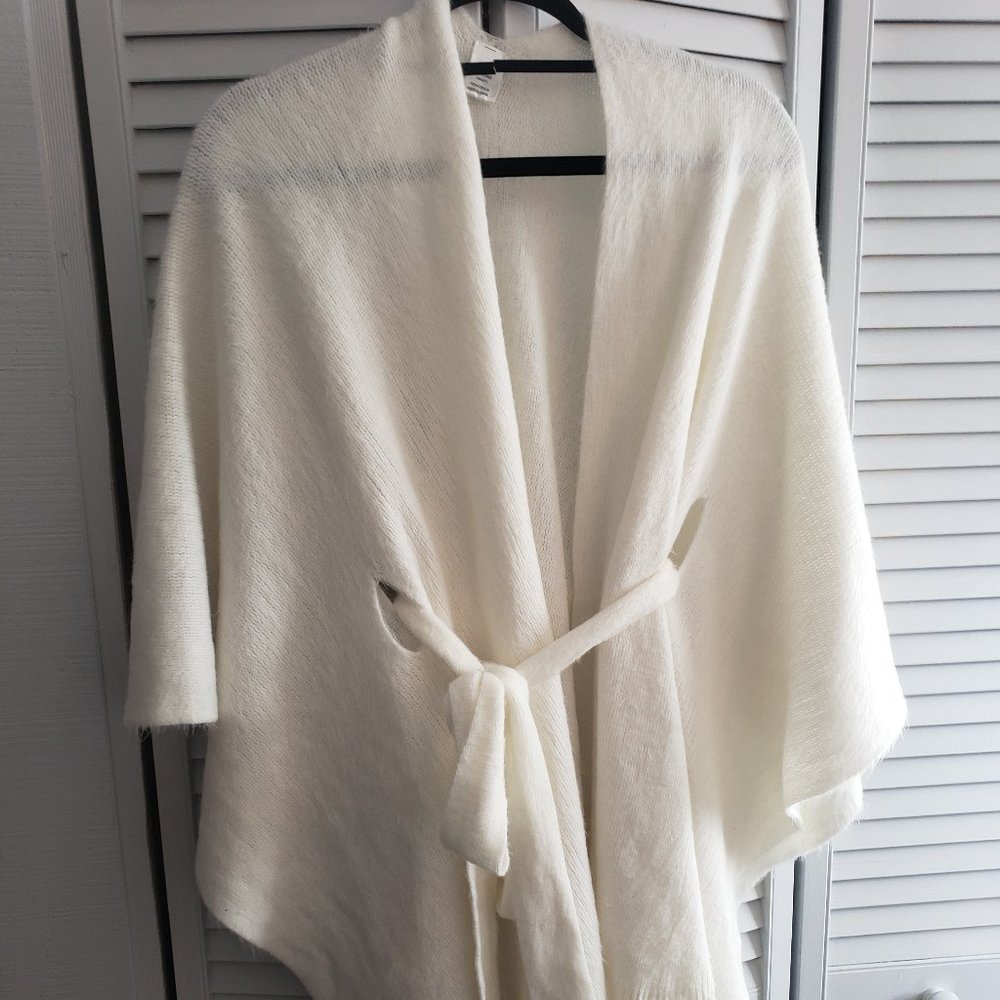 Long, soft ruanna poncho!